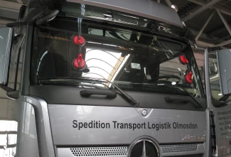 Установка лобового стекла на грузовые автомобили service image:3