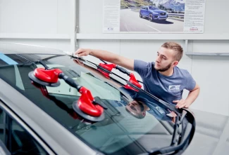 Montarea parbrizului pe un autoturism service image:2