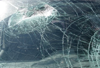 Установка ветрового стекла на спецтехнику service image:3