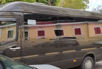 A înlocui sticla laterală a mașinii service image:3