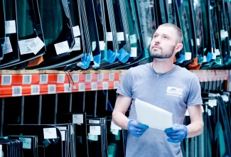 Установка бронированного стекла service image:2